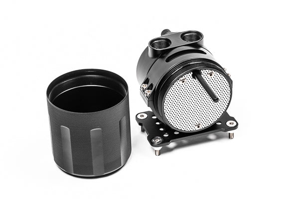 Radium catch can internal baffle