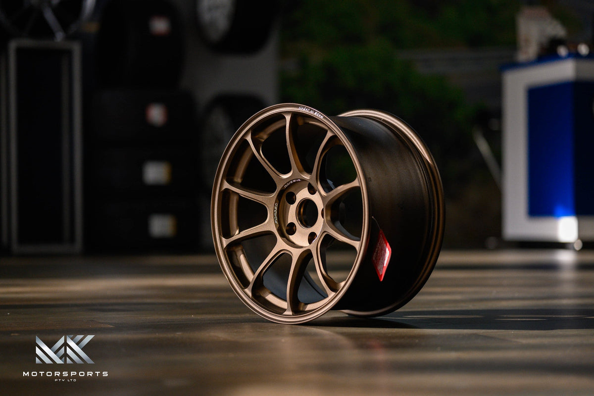 Volk Racing ZE40 for Nissan Z wheel – view 7
