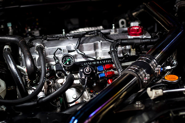 Radium Black Fuel Rail Only - Mitsubishi Evo X