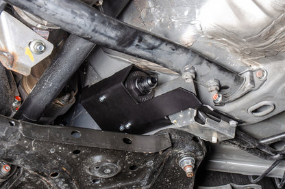 Radium Fuel Hanger Feed Kit w/Filter - Nissan GT-R R35