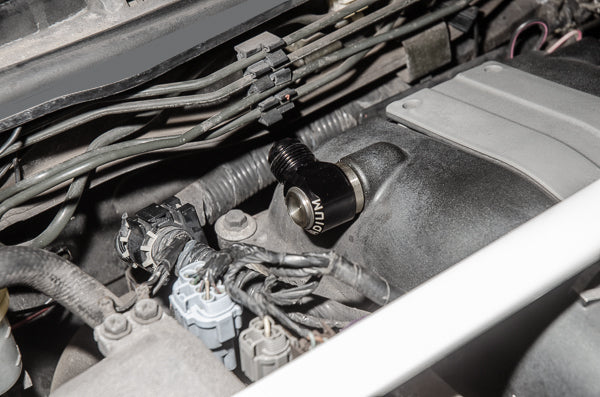 Radium 10AN Male Press-In Valve Cover Fittings - Nissan Engines