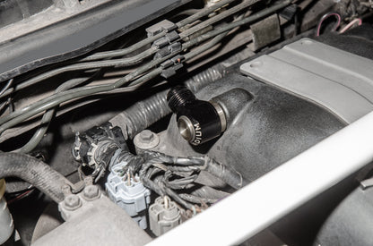 Radium 10AN Male Press-In Valve Cover Fittings - Nissan Engines