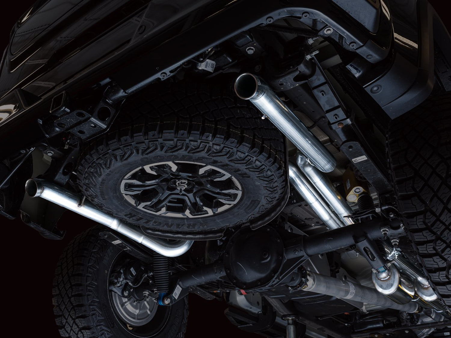 AWE 0FG Exhaust – Chevrolet Silverado ZR2 / GMC Sierra AT4X 6.2L
