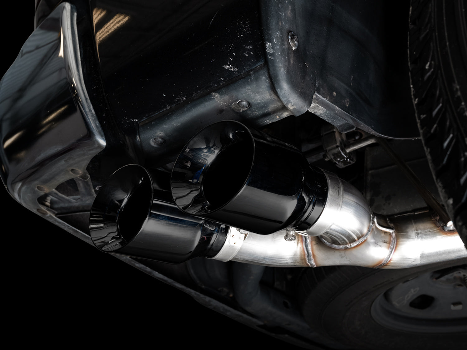 AWE 0FG Exhaust – RAM 1500 5.7L (DS, without Bumper Cutouts)