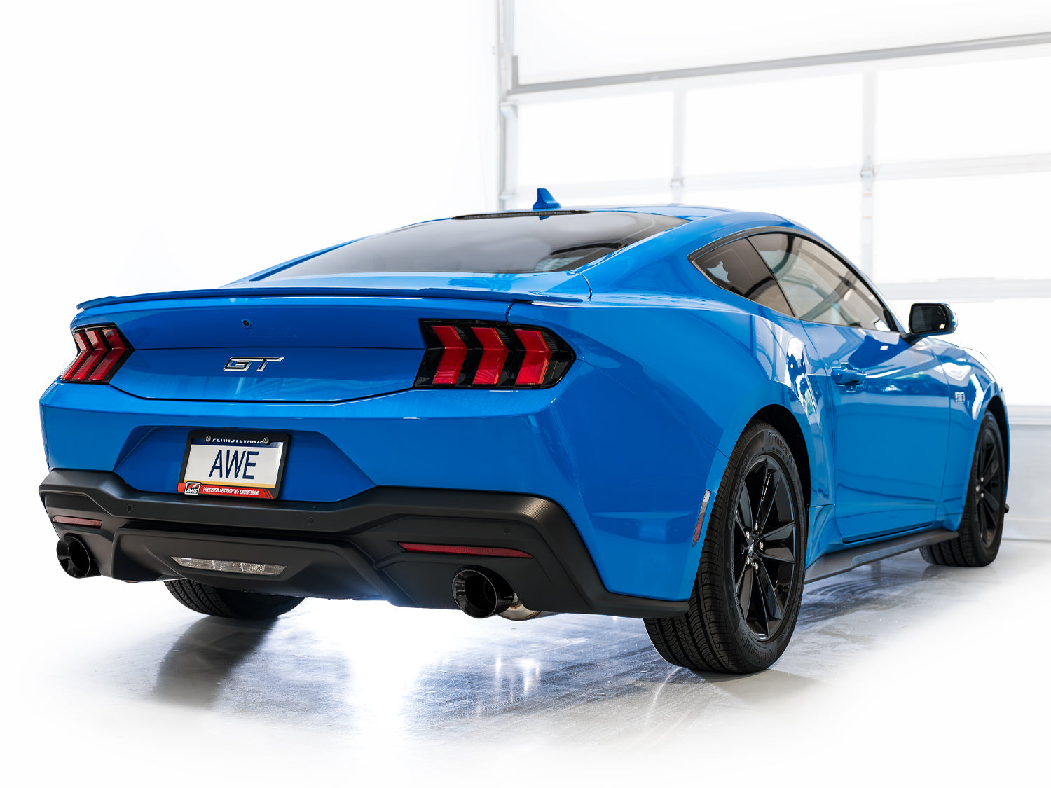 AWE Touring Edition Exhaust – Ford S650 Mustang GT (Dual Tip)