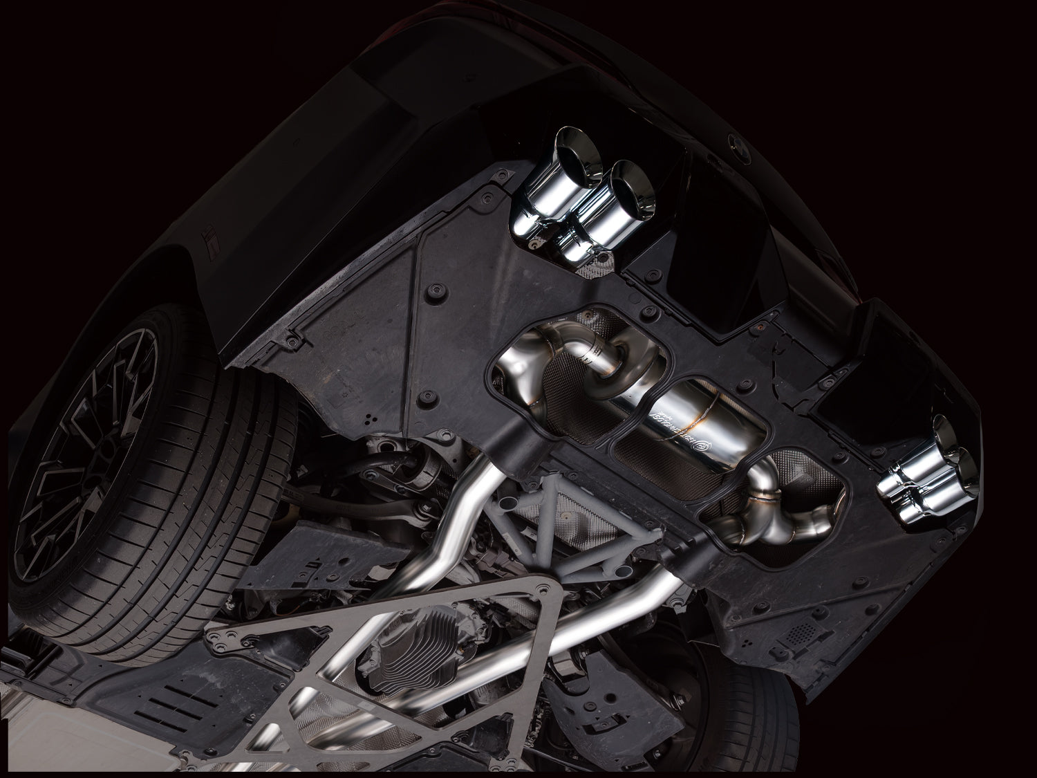 AWE Track Edition Exhaust – BMW G90 / G99 M5