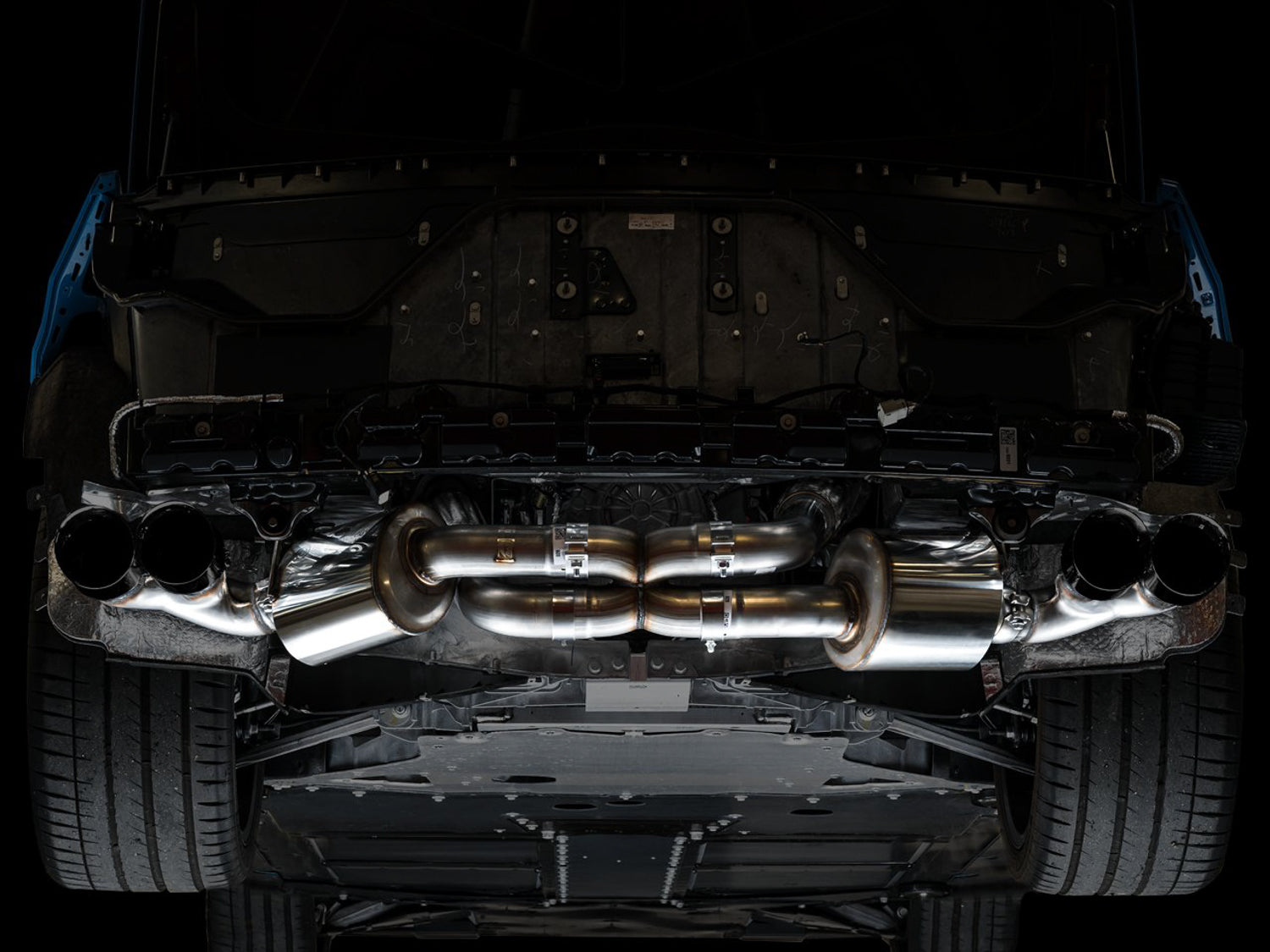 AWE Touring Edition Exhaust – Chevrolet C8 Corvette Stingray / E-Ray