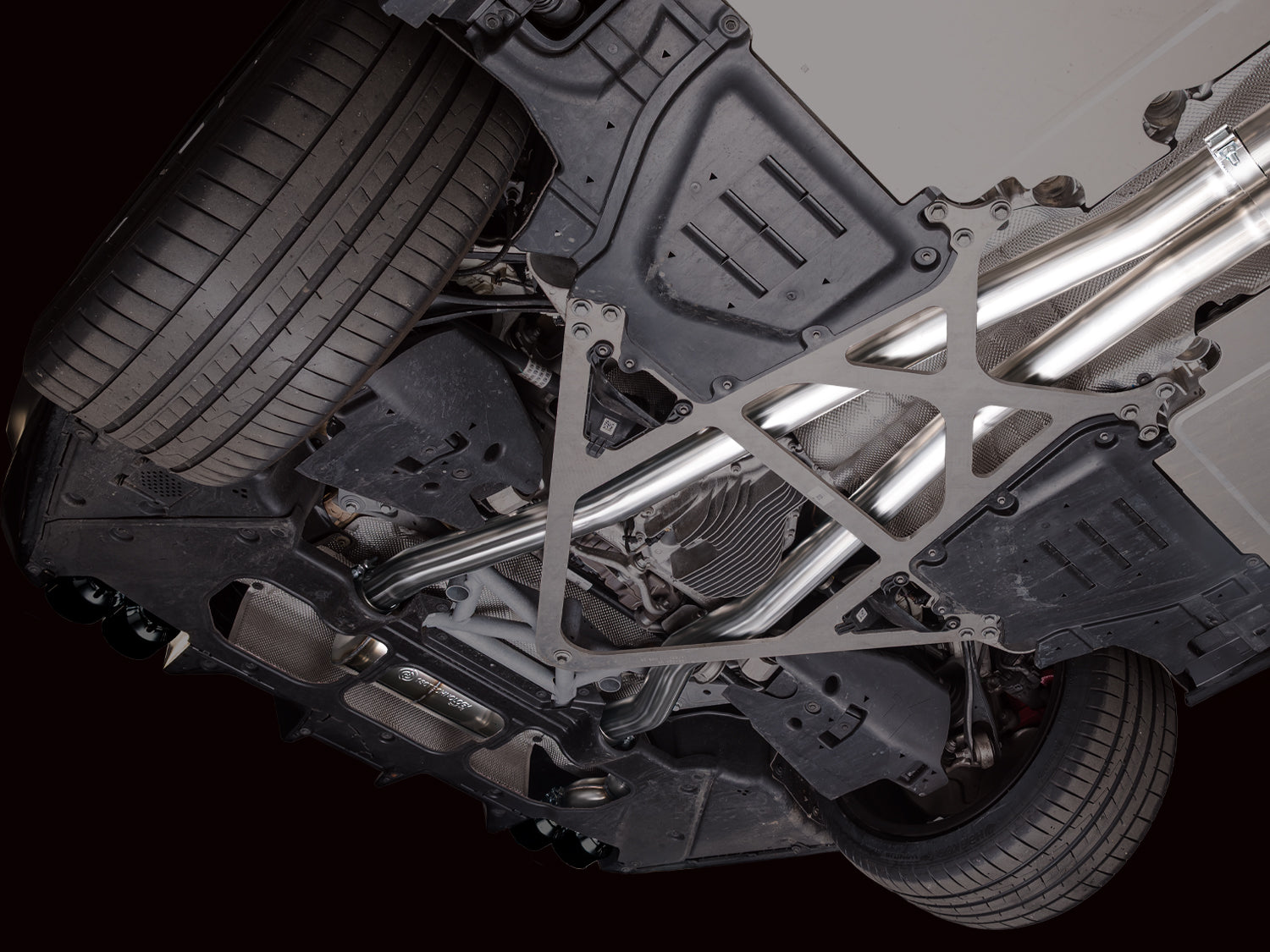 AWE Touring Edition Exhaust – BMW G90 / G99 M5