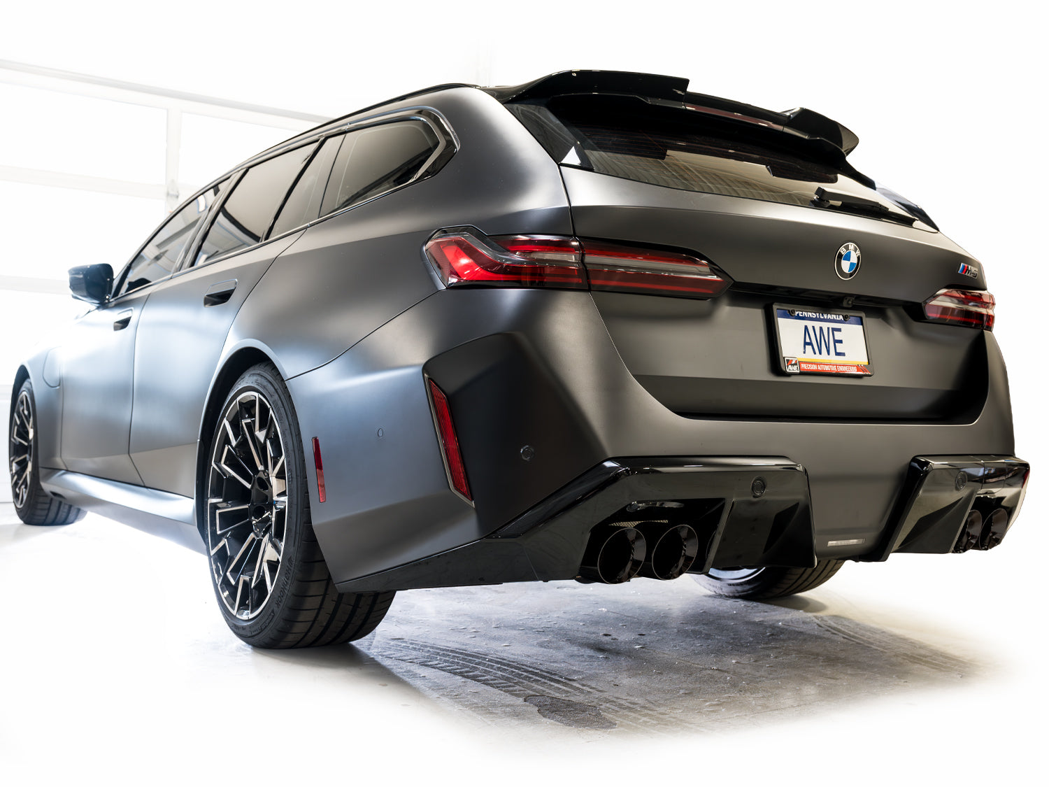 AWE Track Edition Exhaust – BMW G90 / G99 M5