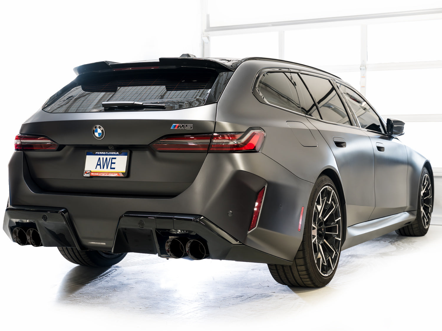 AWE Track Edition Exhaust – BMW G90 / G99 M5