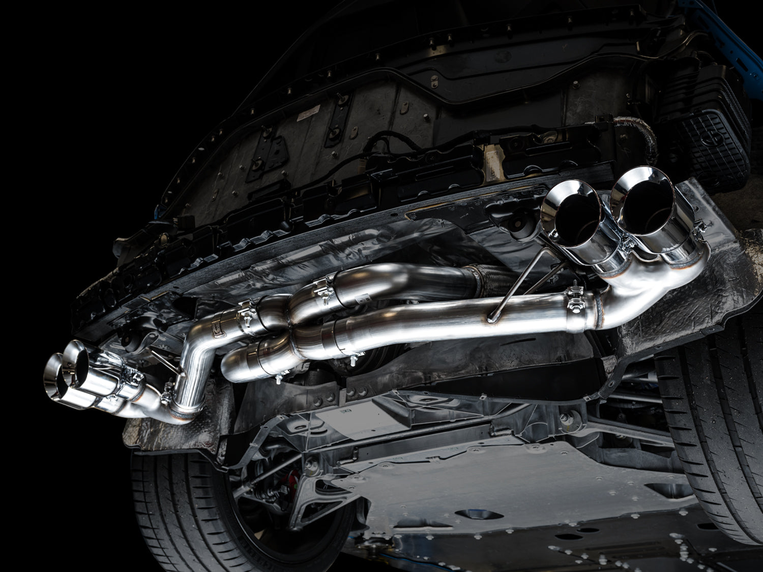 AWE Track Edition Exhaust – Chevrolet C8 Corvette Stingray / E-Ray