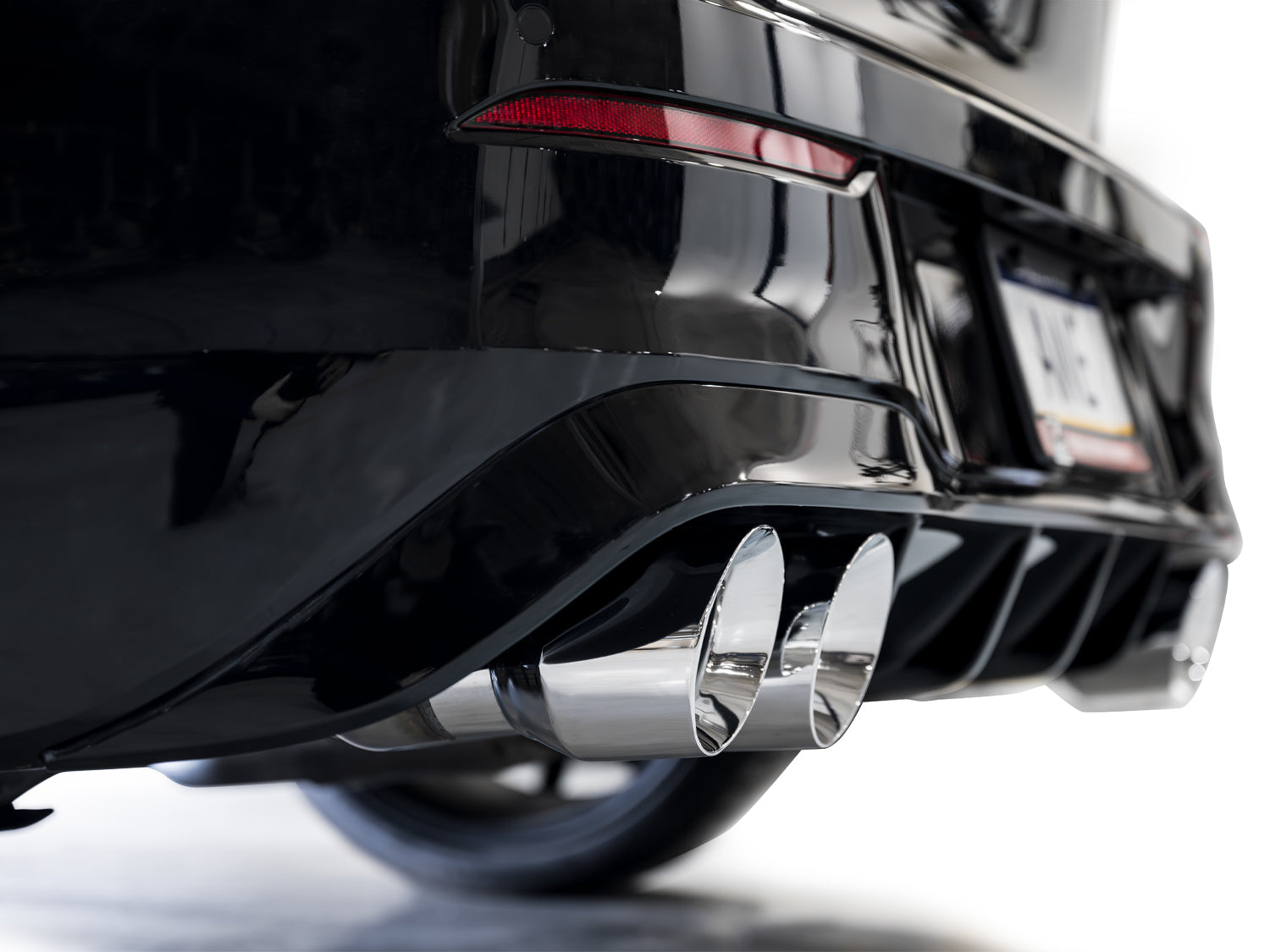 AWE Track Edition Exhaust – VW Mk8 Golf R