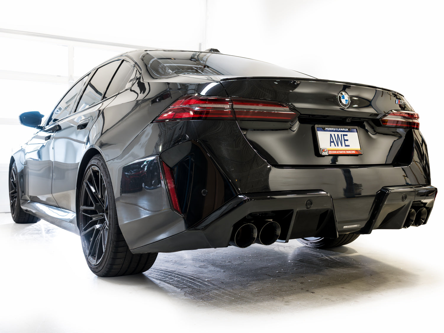 AWE Touring Edition Exhaust – BMW G90 / G99 M5