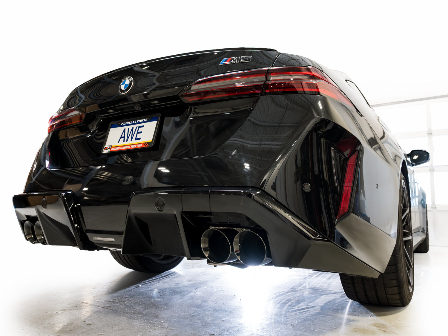 AWE Track Edition Exhaust – BMW G90 / G99 M5