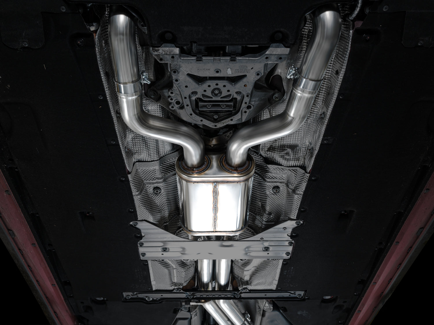 AWE SwitchPath Exhaust – Audi C8 RS6 Avant / RS7