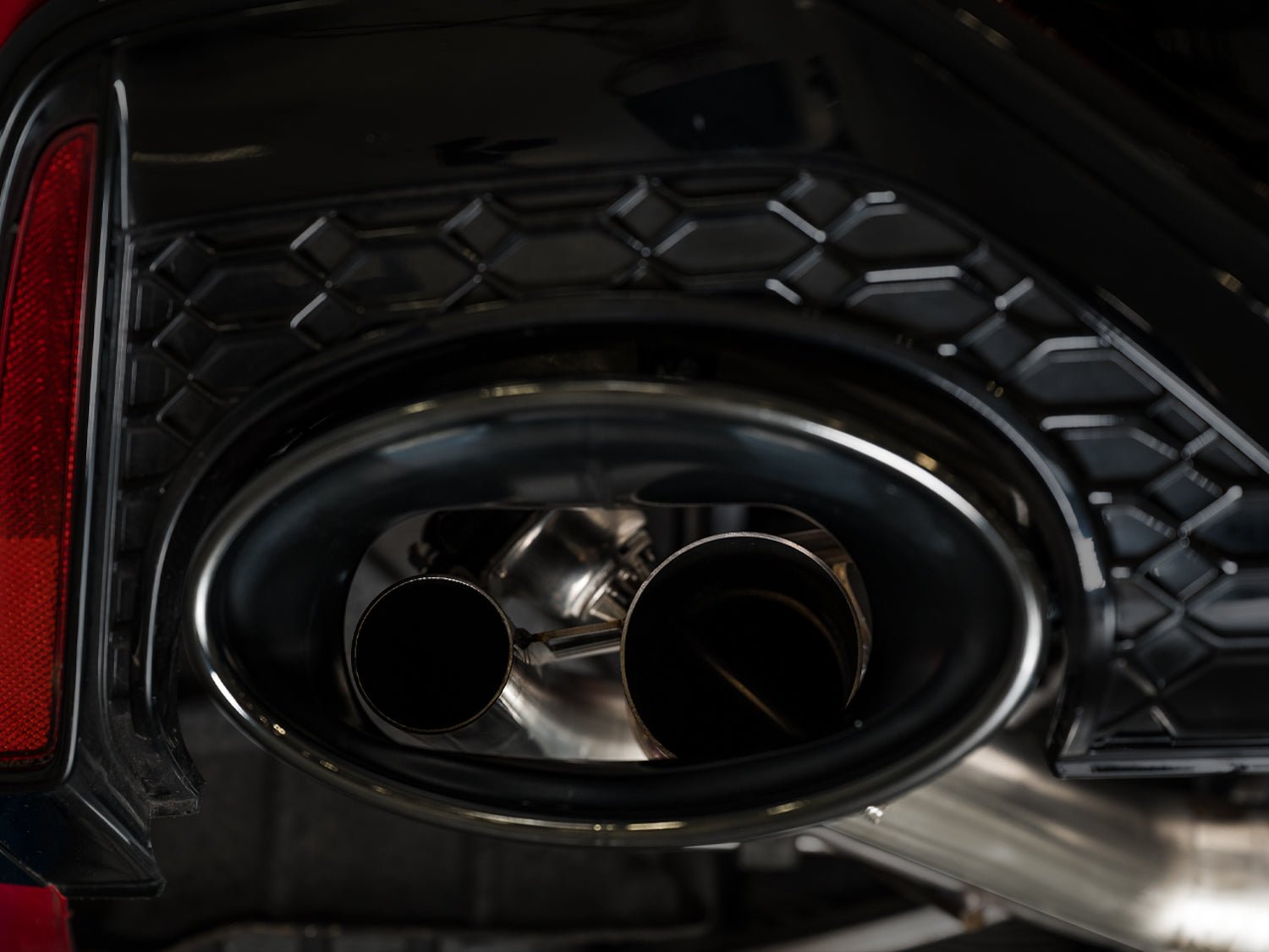 AWE SwitchPath Exhaust – Audi C8 RS6 Avant / RS7
