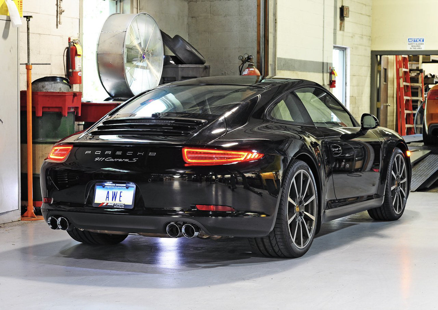 AWE SwitchPath Exhaust – Porsche 991.1 Carrera
