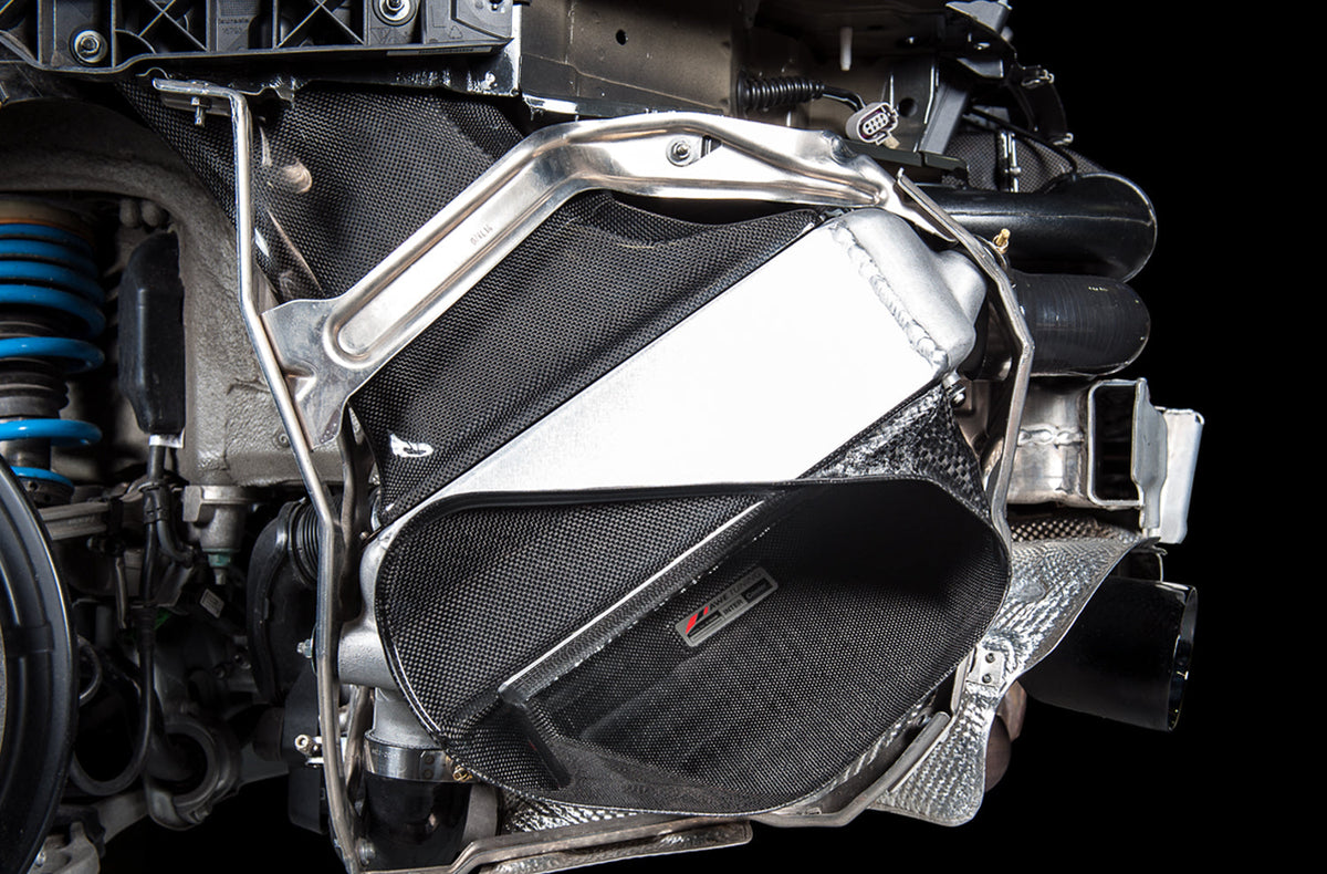 AWE ColdFront Intercooler – Porsche 991 Turbo