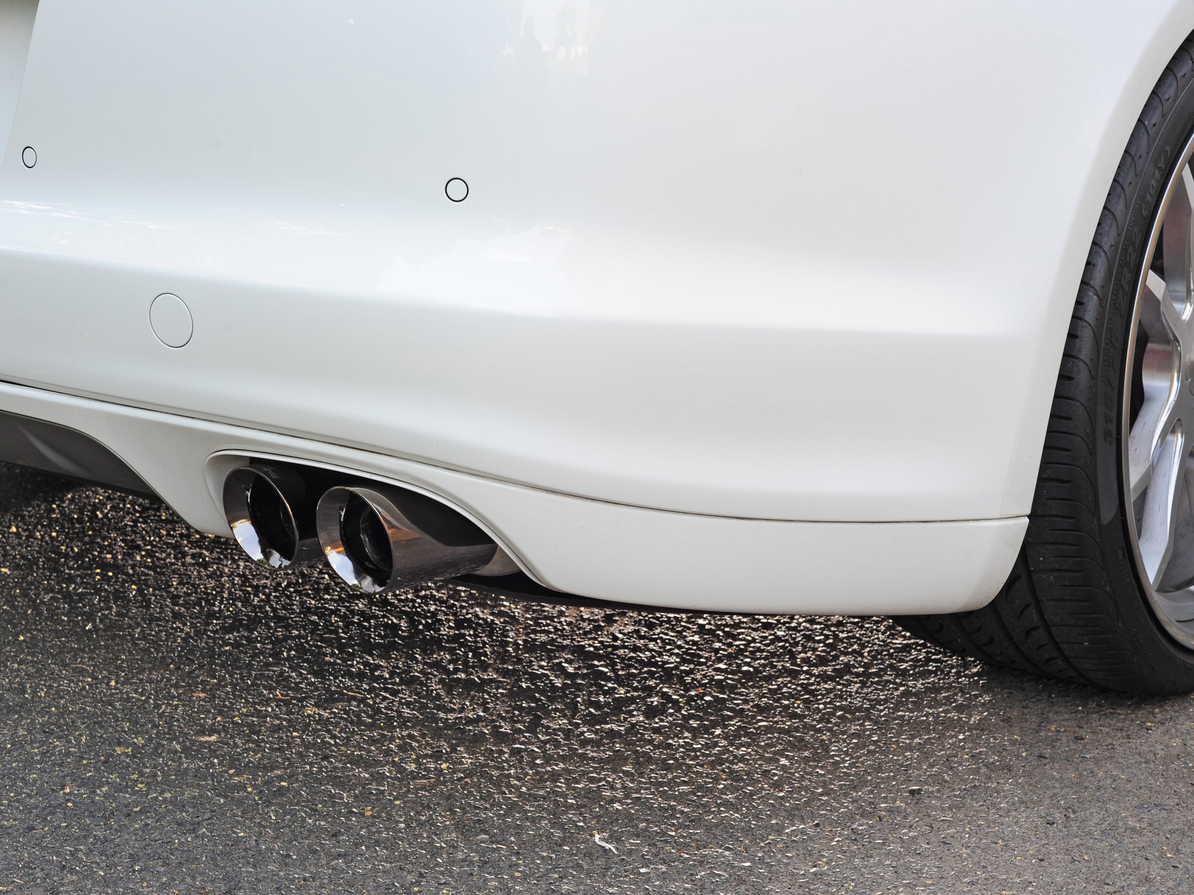 AWE Touring Edition Exhaust – Porsche 970 Panamera Turbo