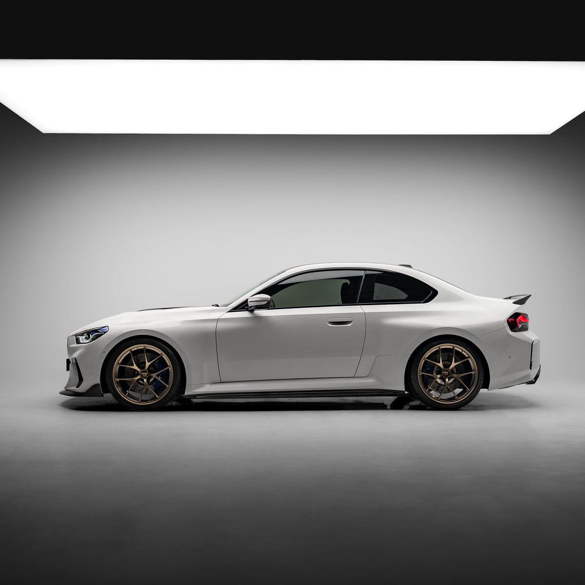 BMW G87 Carbon Fiber Side Skirts V2