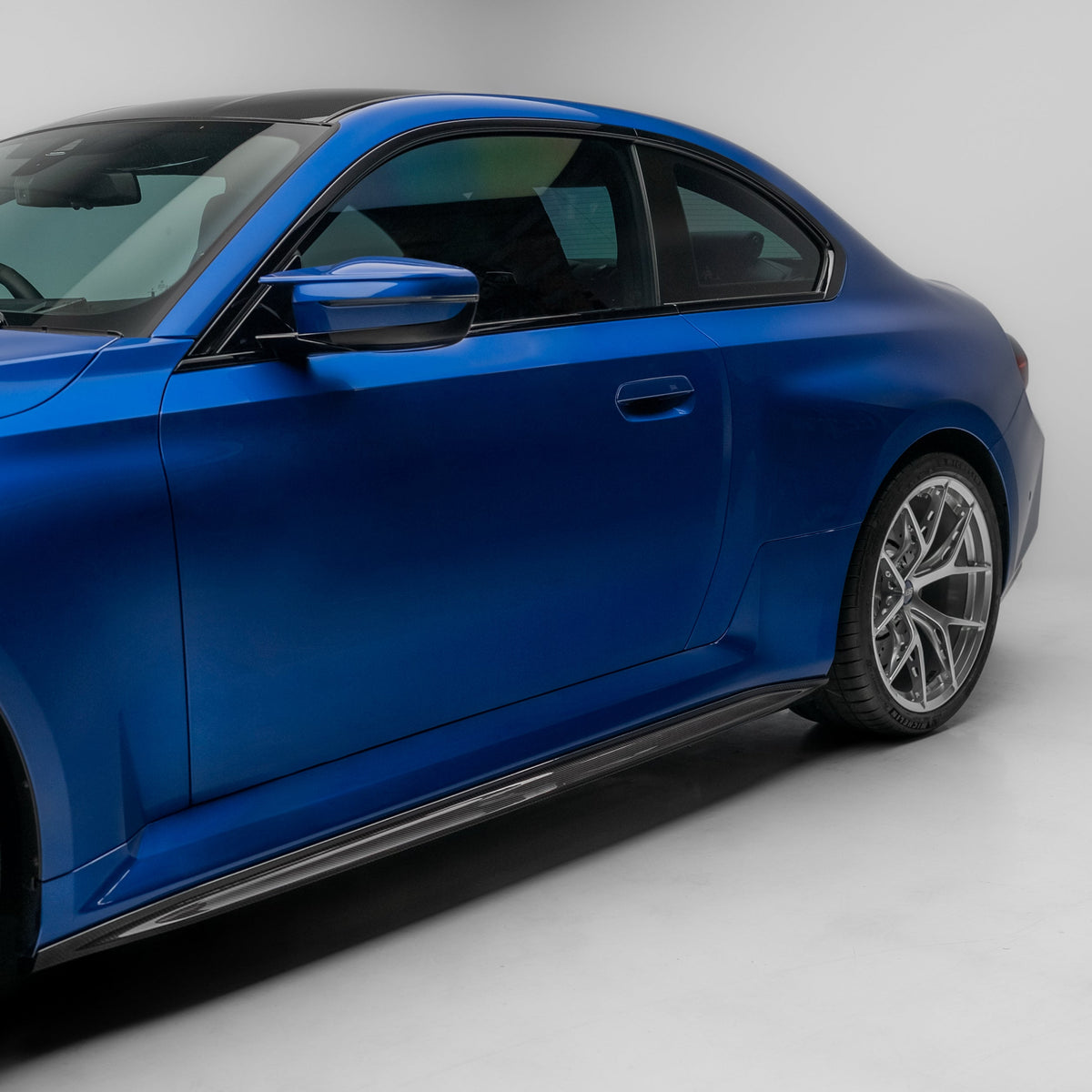 BMW G87 Carbon Fiber Side Skirts V2