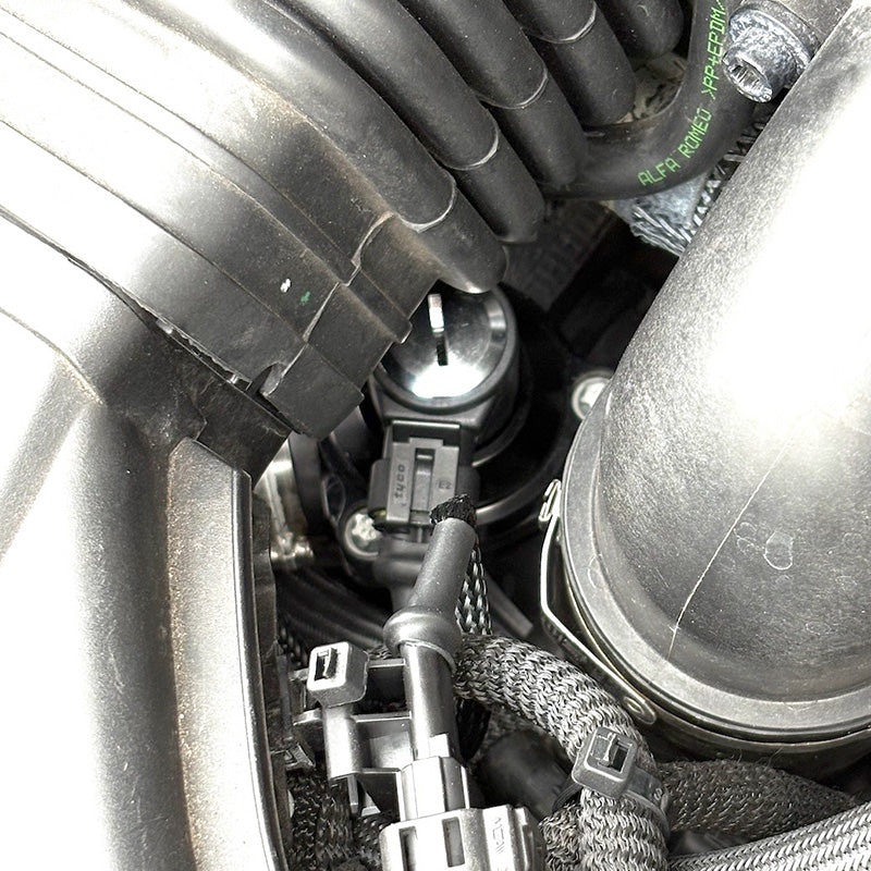 GFB DV+ Diverter Valve – Alfa Romeo Giulia/Stelvio Quadrifoglio (952/949) – Integrated Solenoid