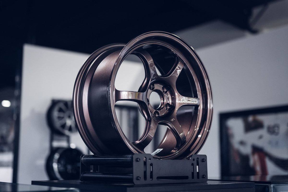 Advan Racing R6 wheel – view 19