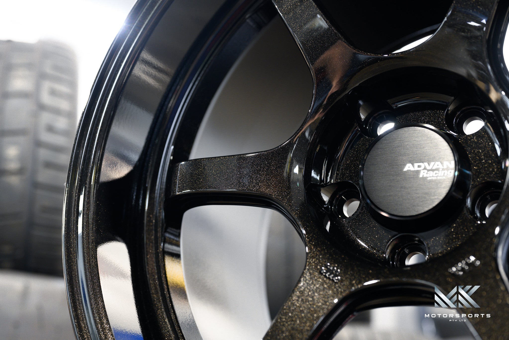 Advan Racing R6 wheel – view 7