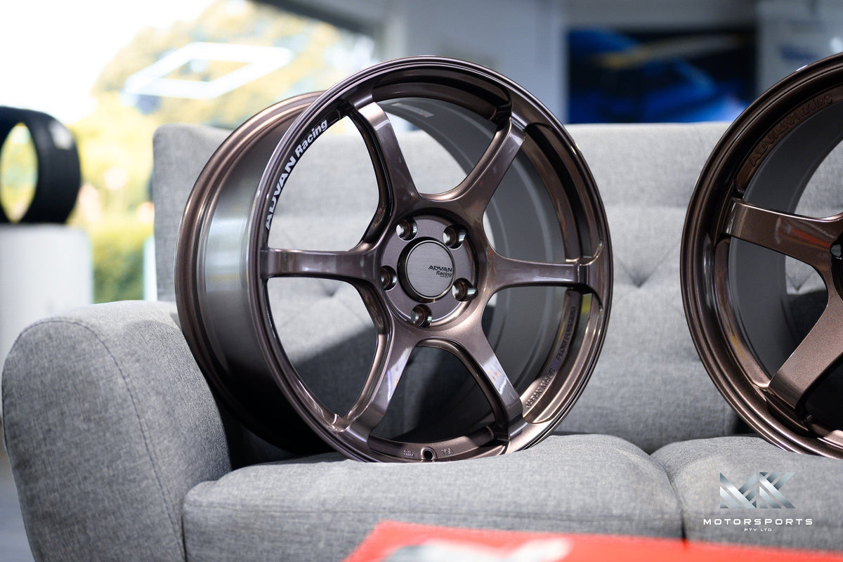 Advan Racing RG-4 wheel – view 4