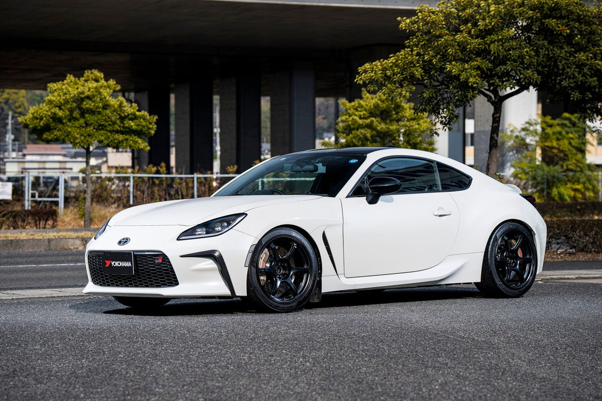 Advan Racing RG-4 wheel
