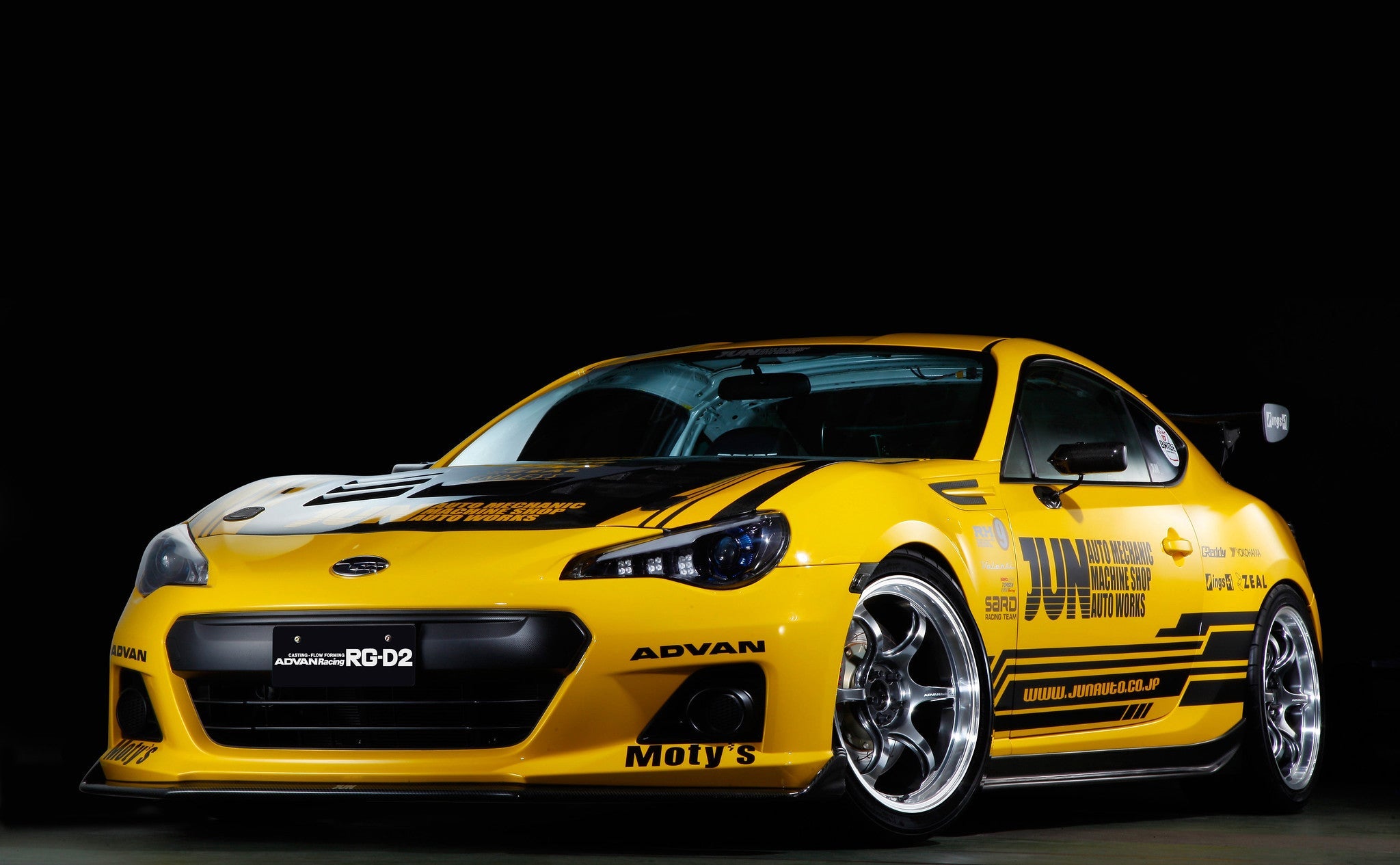 Advan Racing RG-D2 wheel