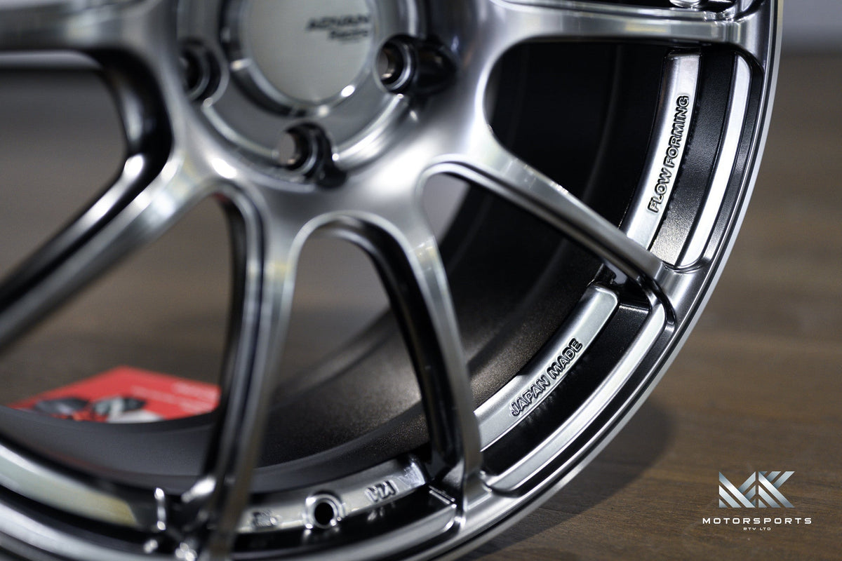 Advan Racing RZII wheel – view 2