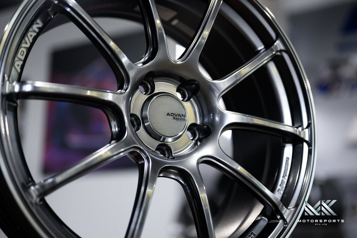 Advan Racing RZII wheel – view 2
