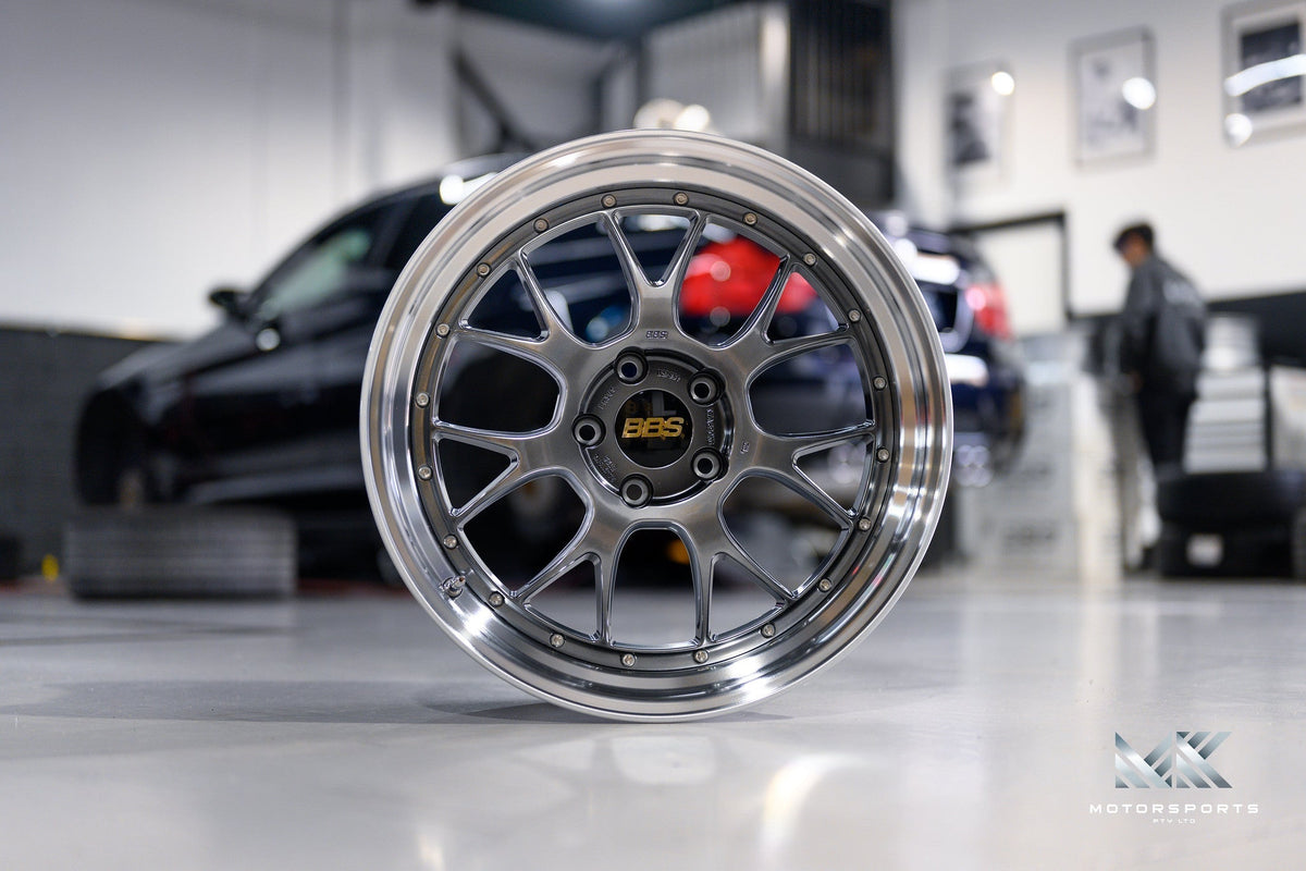 BBS LM-R for R35 GT-R wheel – view 4