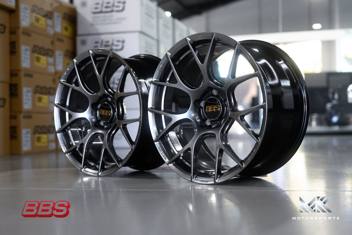 BBS RE-V7 wheel – Diamond Black (DB)
