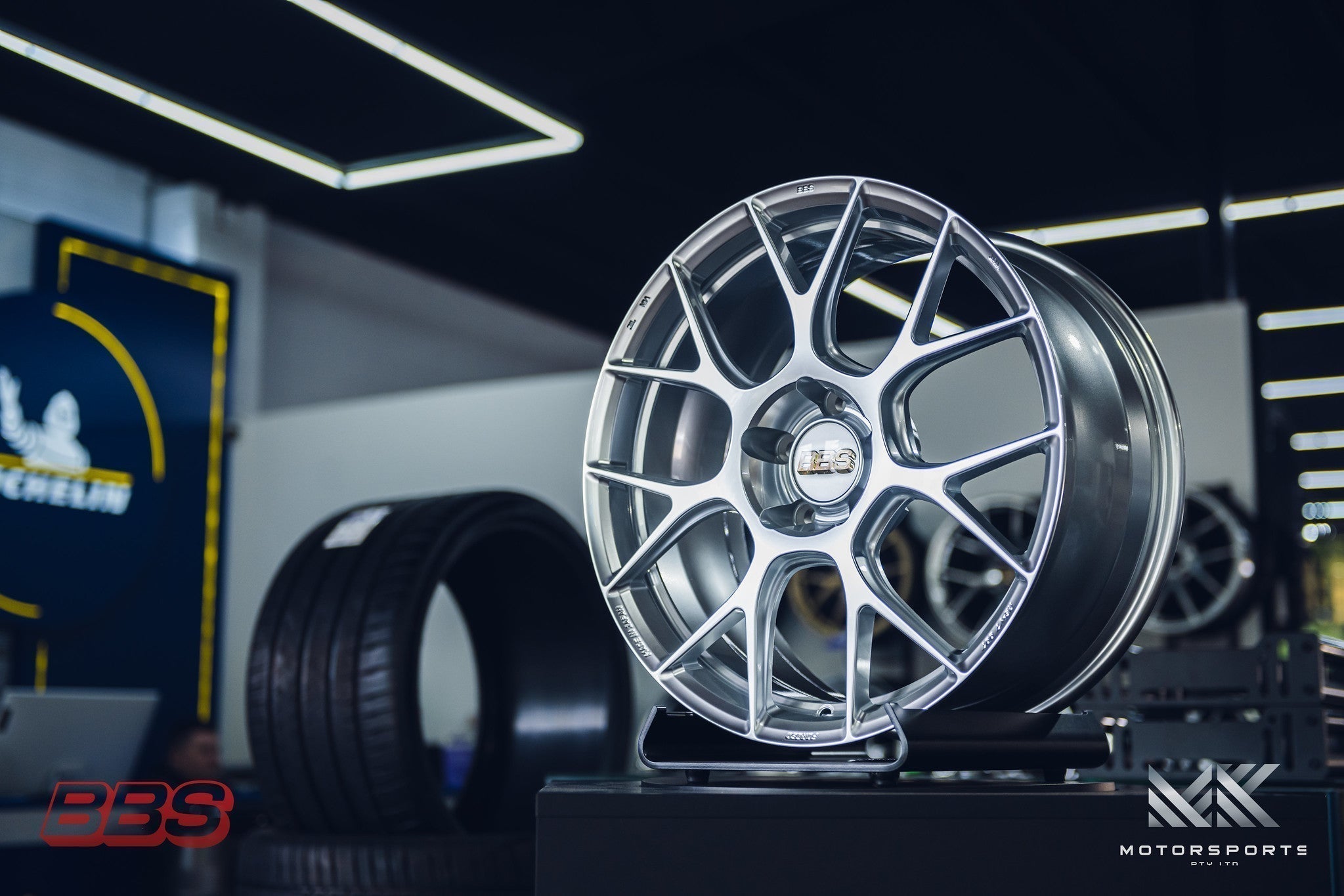 BBS RE-V7 wheel – Diamond Silver (DS)