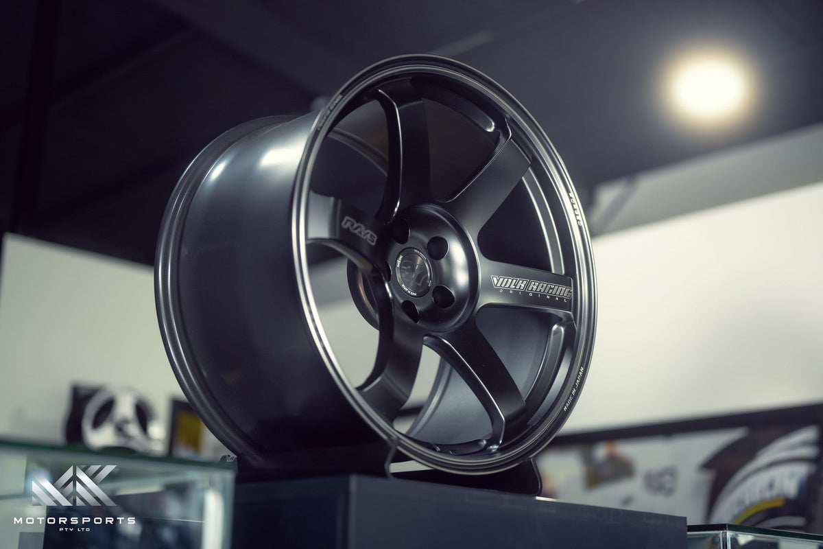 Volk Racing TE37 Saga S-Plus Black Shadow wheel – view 2