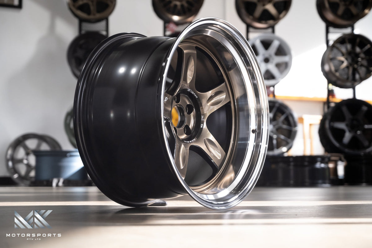 Volk Racing 21C spec-SR wheel – view 2