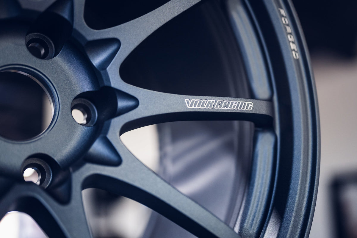 Volk Racing CE28N-plus M-Spec wheel – view 7