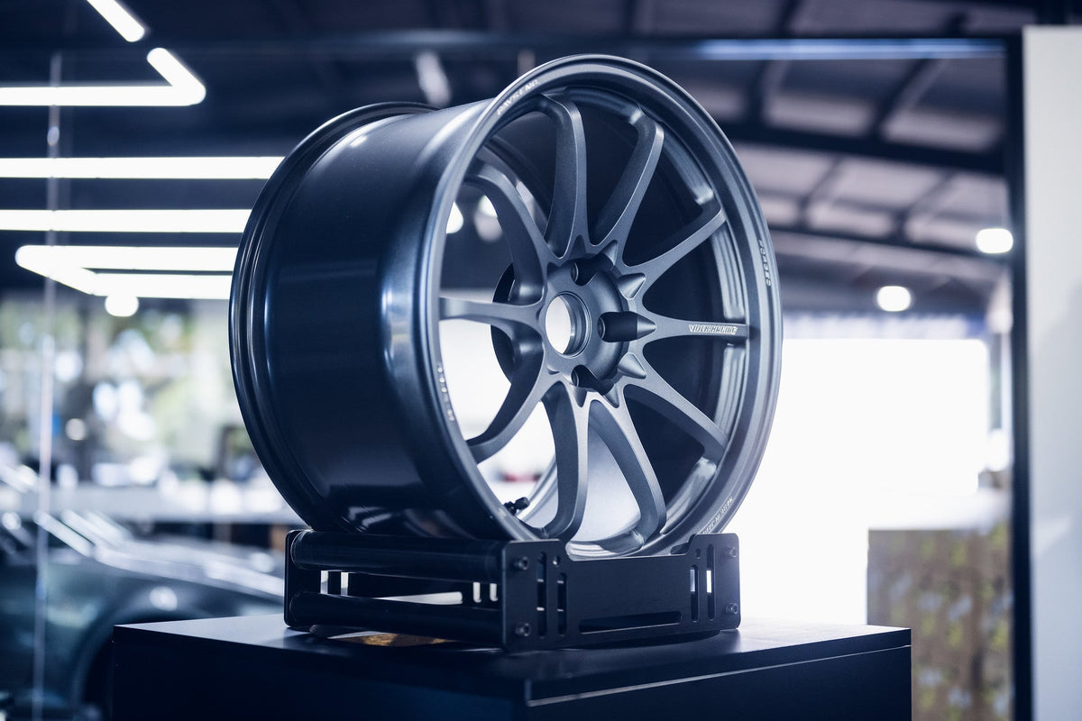 Volk Racing CE28N-plus M-Spec wheel – view 4