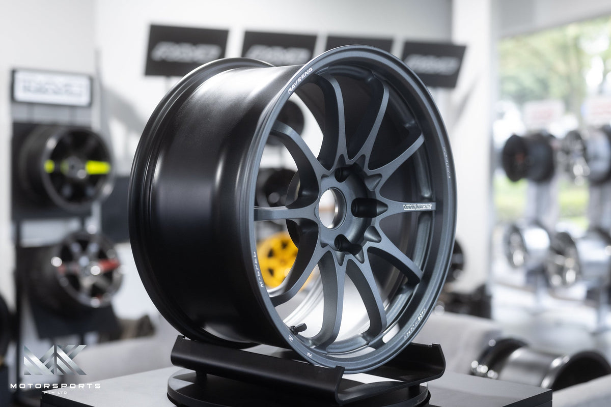 Volk Racing CE28N-plus M-Spec wheel – view 4