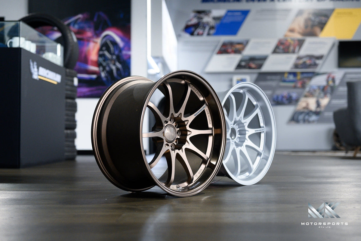 Volk Racing CE28N wheel – view 2