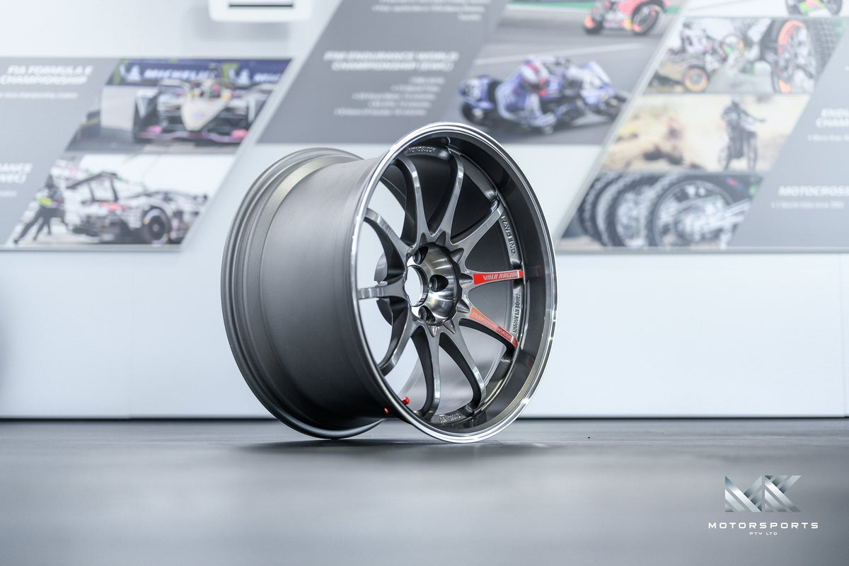 Volk Racing CE28SL wheel – Black (BK)