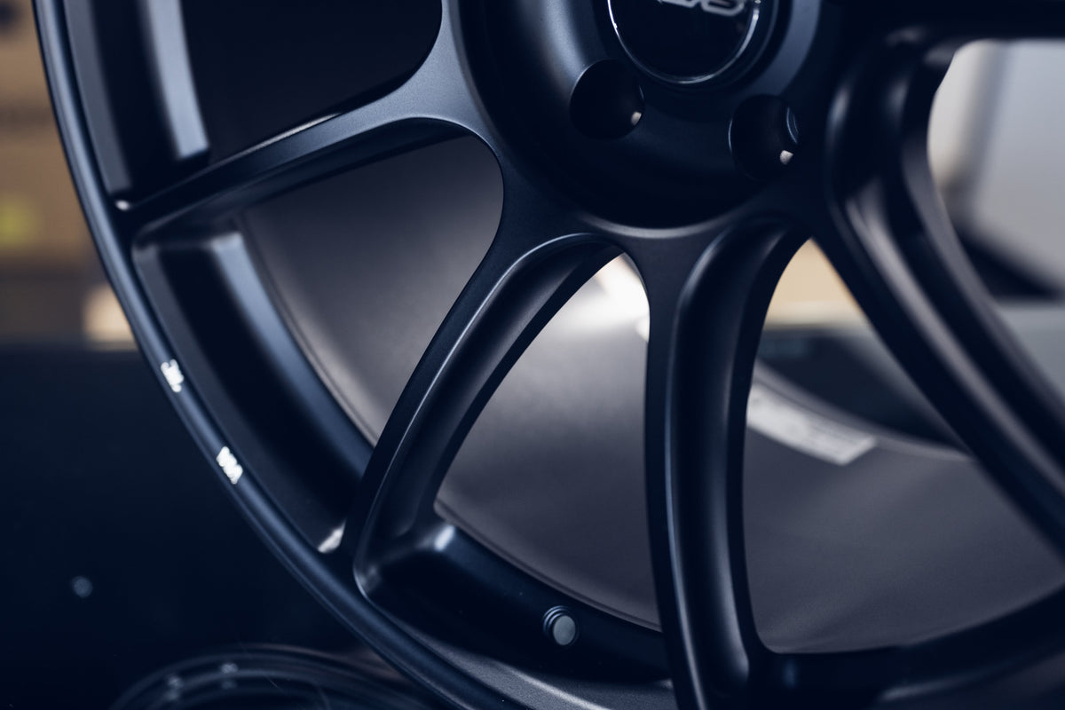 Volk Racing GT90 for R35 GT-R wheel – view 4