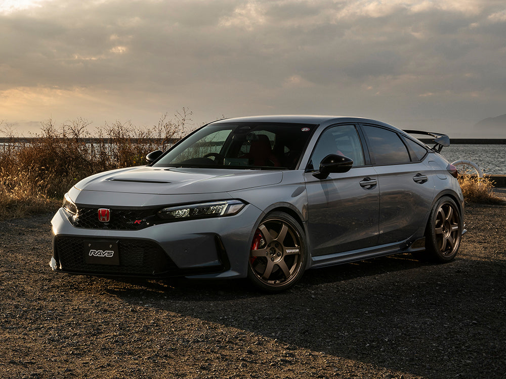 Volk Racing TE37 Saga S-Plus wheel