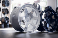 Volk Racing TE37 Saga SL wheel – Dash White (DW)