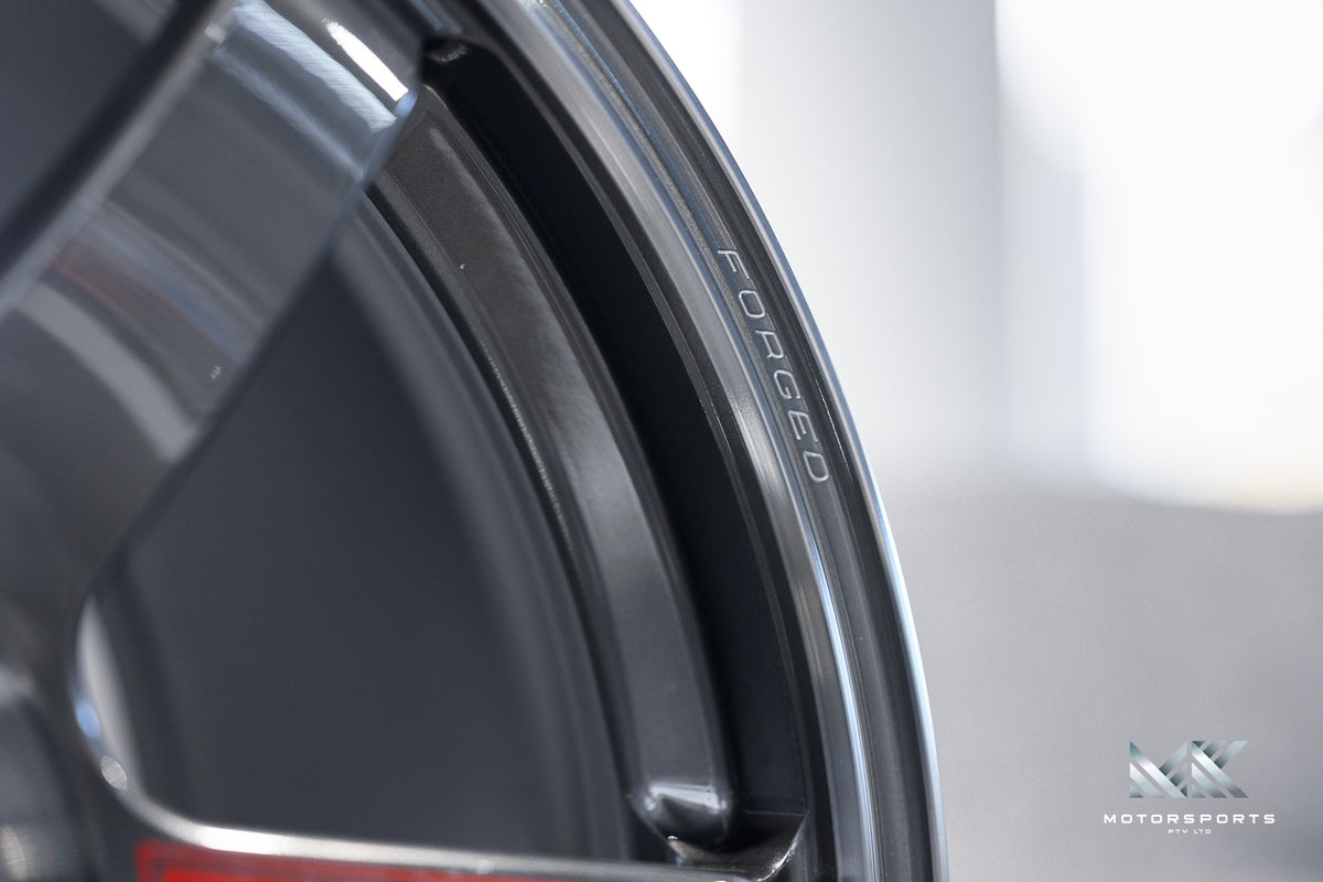 Volk Racing TE37 Saga SL wheel – view 9
