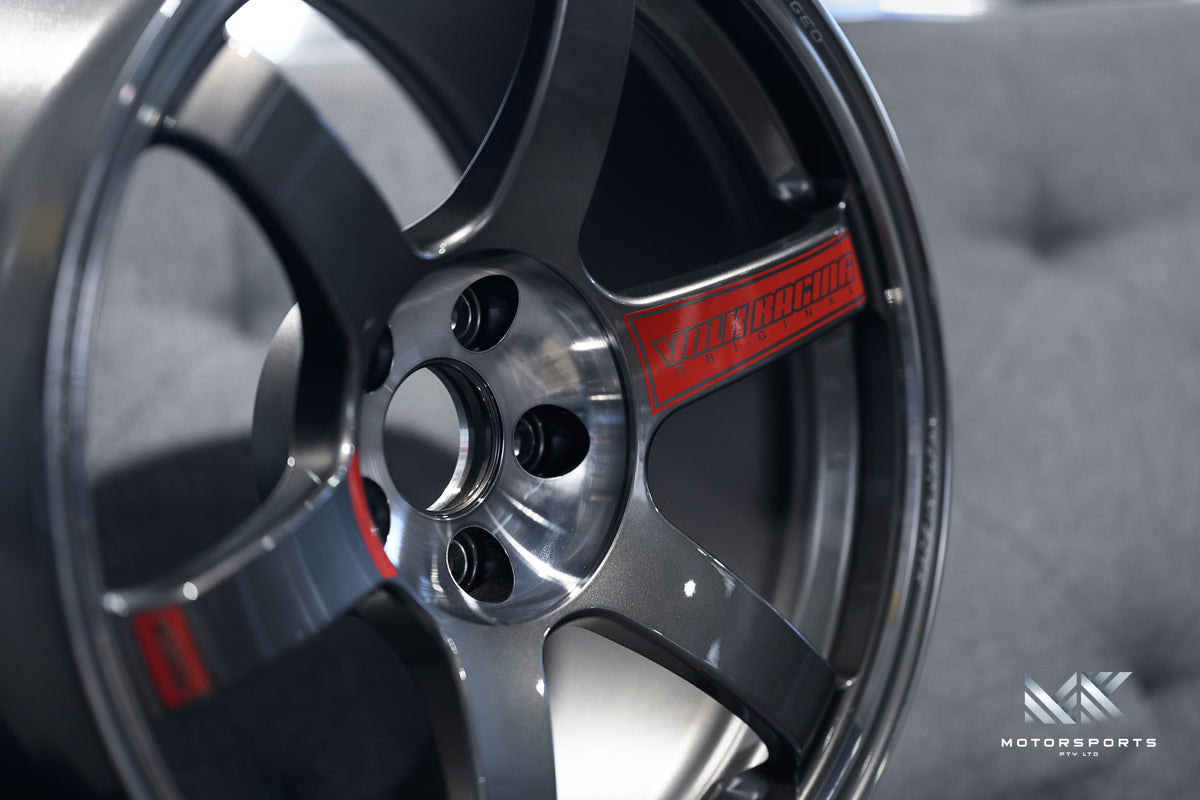 Volk Racing TE37 Saga SL wheel – view 5