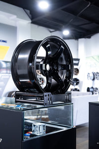 Volk Racing TE37 Saga SL wheel – Black (BK)