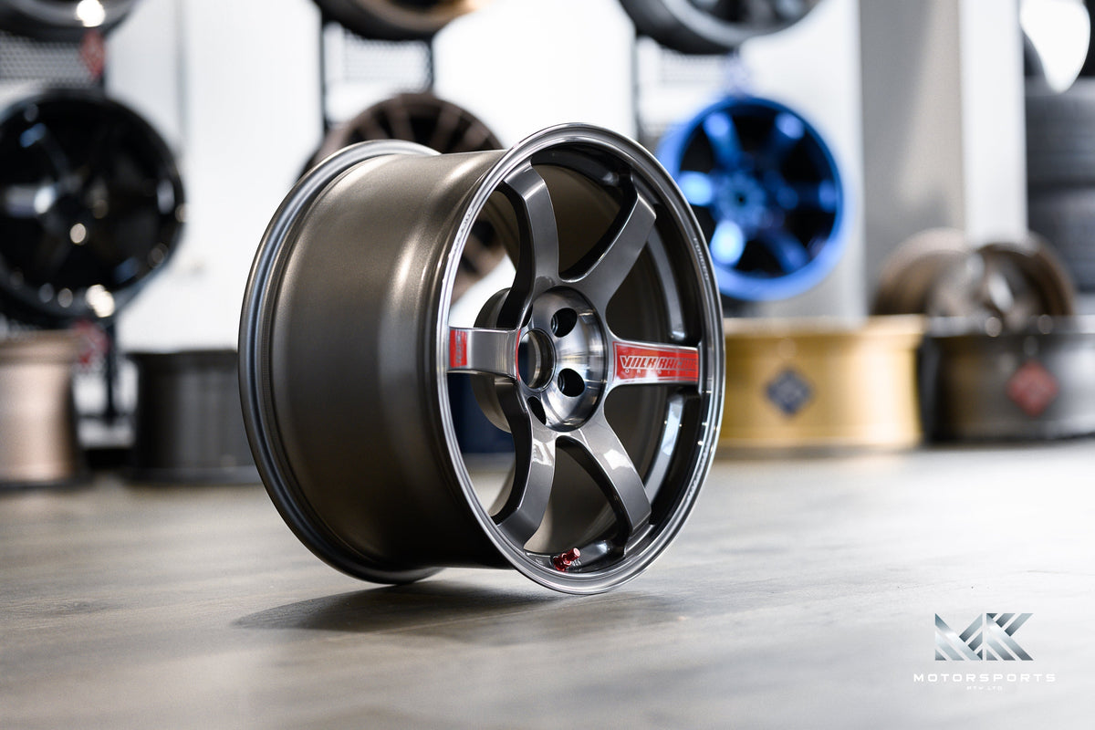 Volk Racing TE37 Saga SL wheel – Pressed Graphite (PG)
